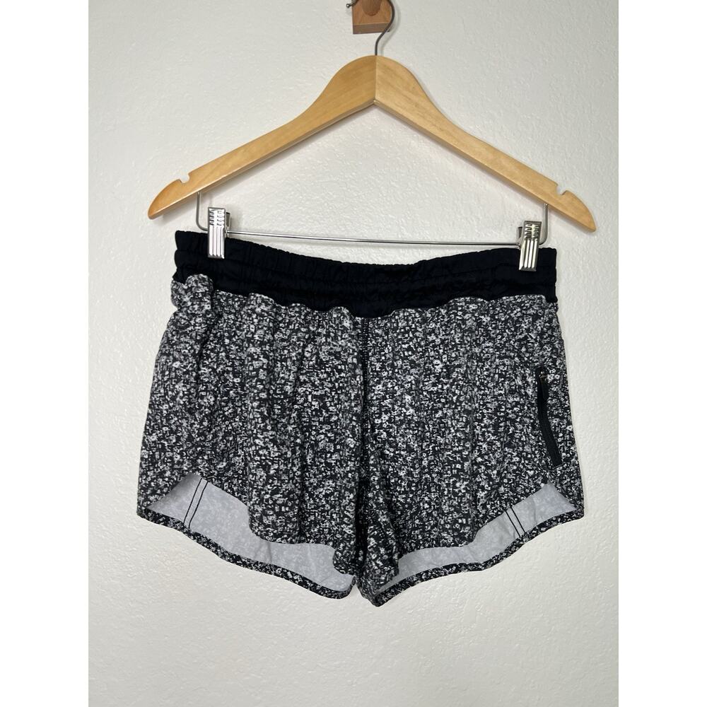 Lululemon Hotty Hot Short Black White Floral Running Size 10